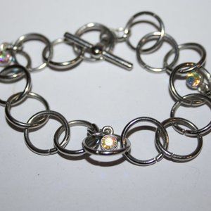 Beautiful silver link bracelet with dangling AB rhinestone charms 7" tog…